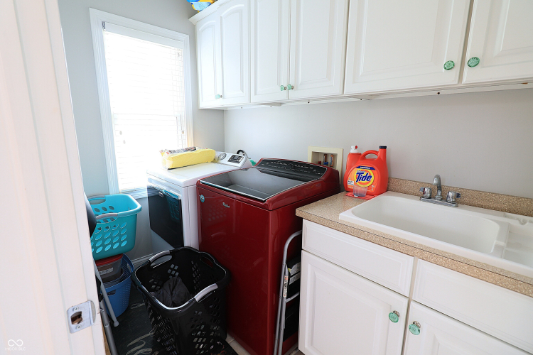 Listing Image 16