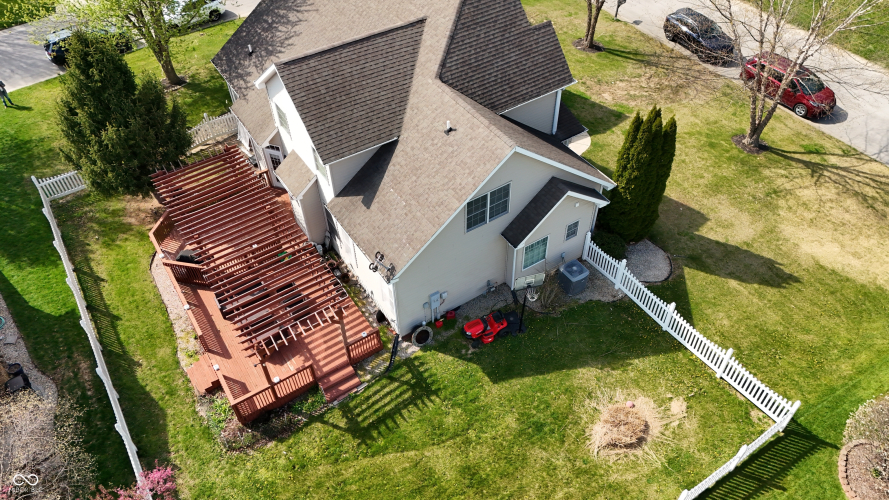 Listing Image 4