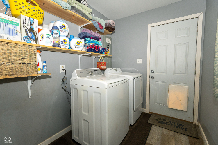 Listing Image 23