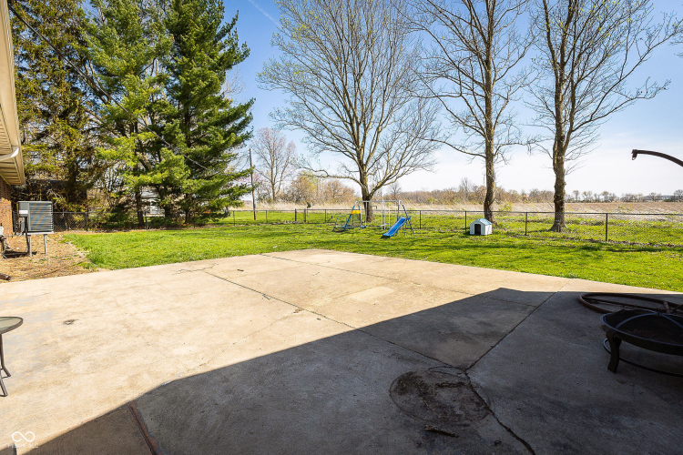Listing Image 43