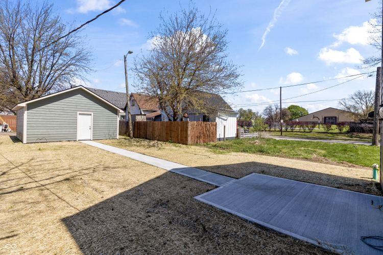Listing Image 52
