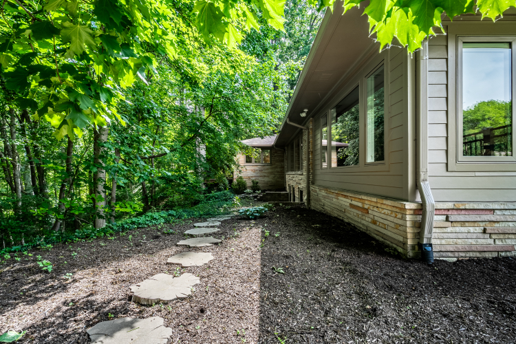 Listing Image 41