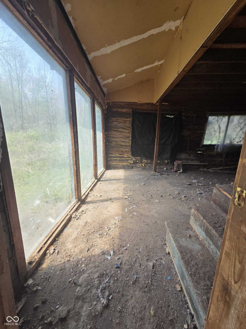 Listing Image 18