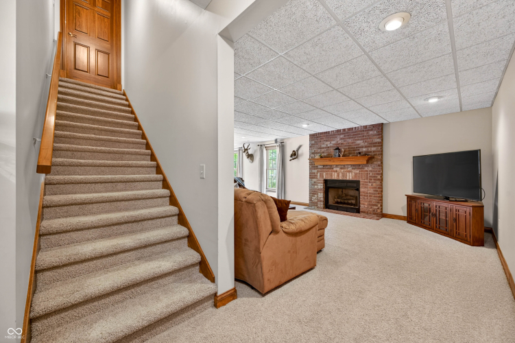 Listing Image 54