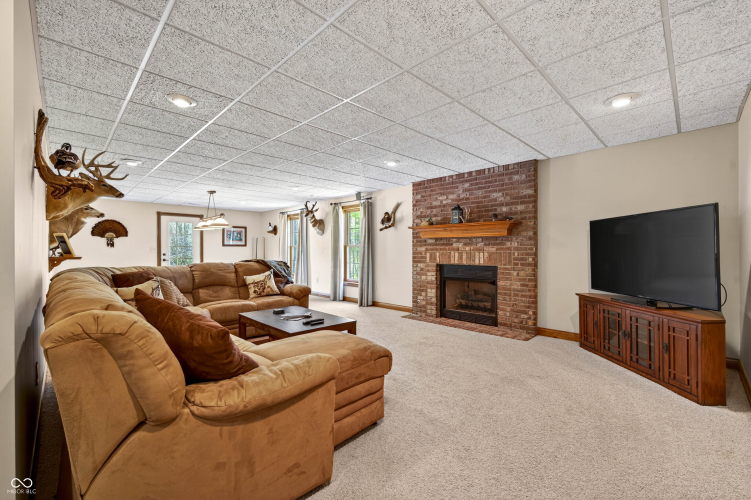 Listing Image 55