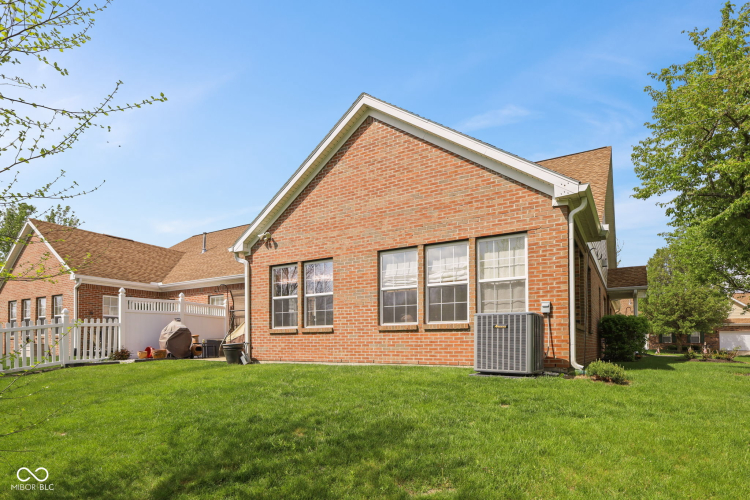 Listing Image 35