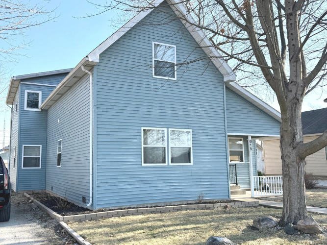 Listing Image 3
