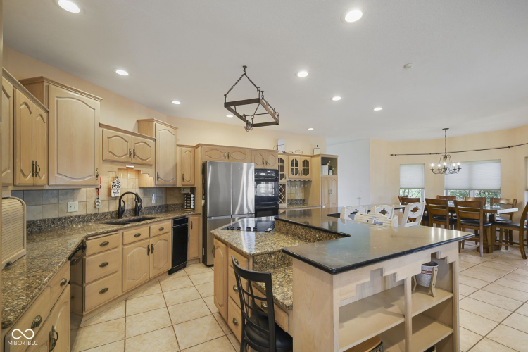 Listing Image 13