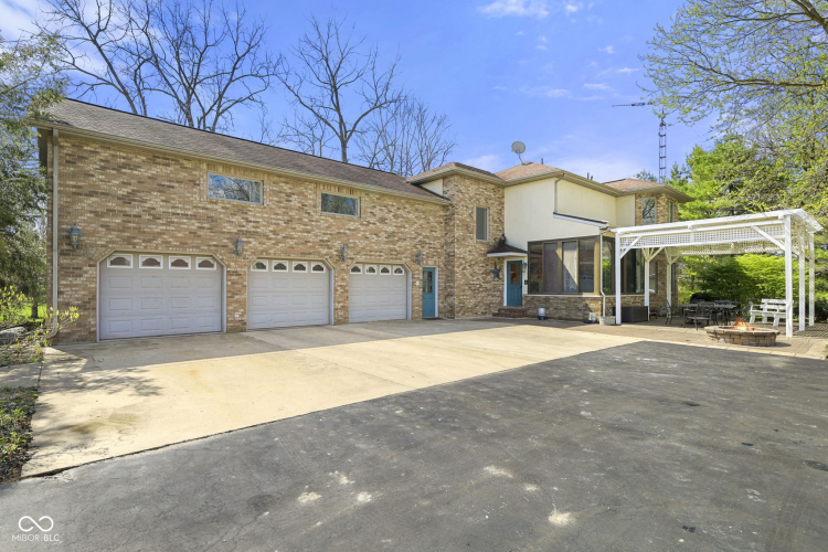 Listing Image 55