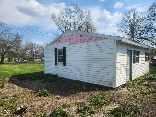 Listing Image 9