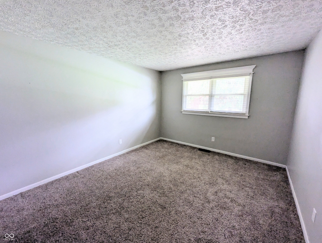 Listing Image 24
