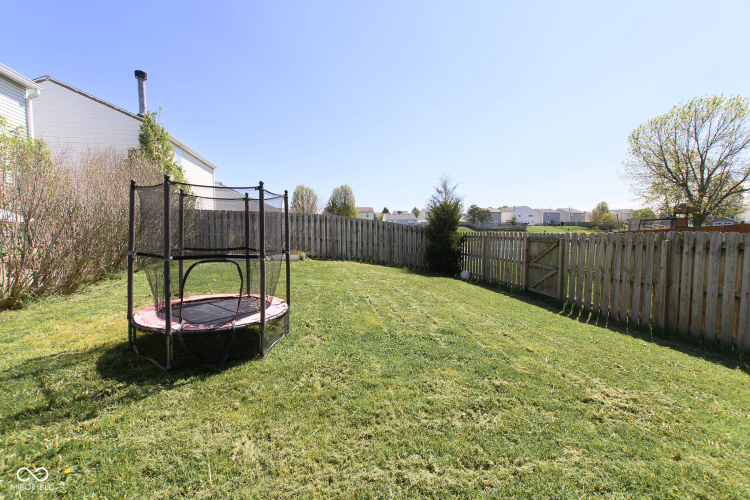 Listing Image 17