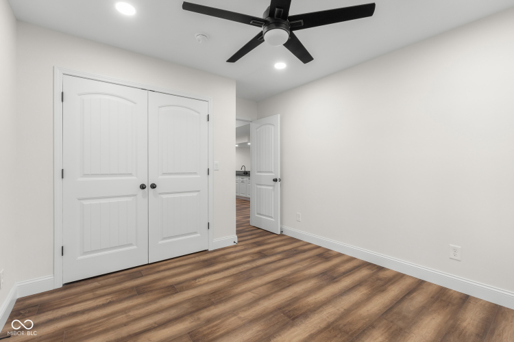 Listing Image 59