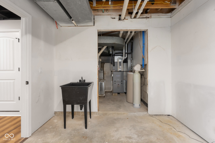 Listing Image 72