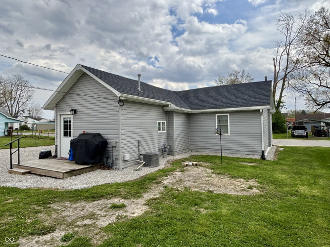 Listing Image 17