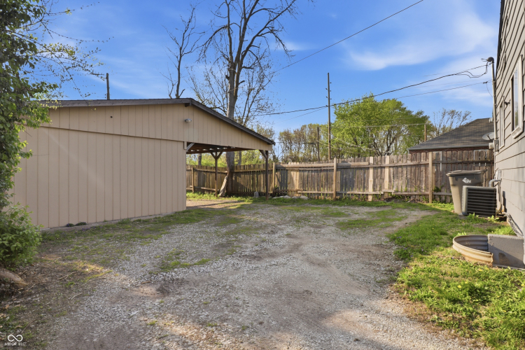 Listing Image 18