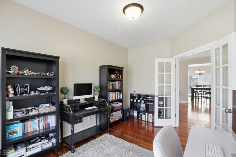 Listing Image 13