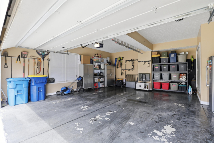 Listing Image 52