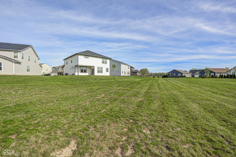 Listing Image 38
