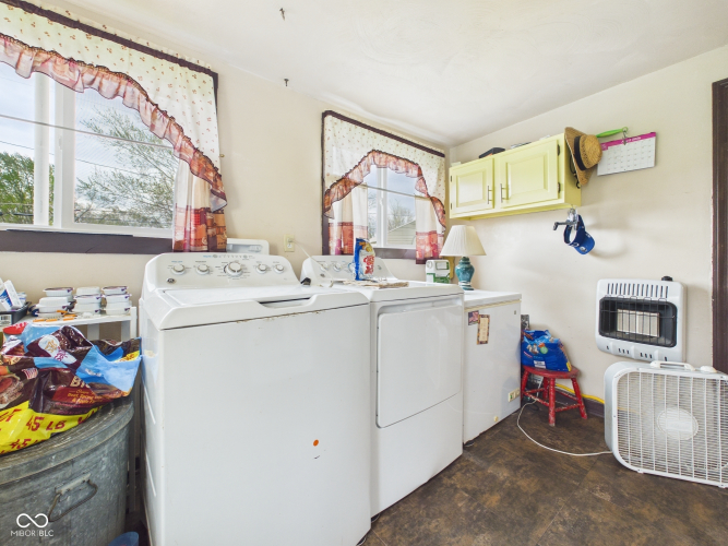 Listing Image 18