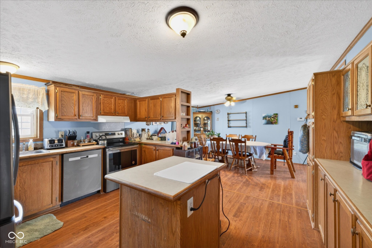 Listing Image 14