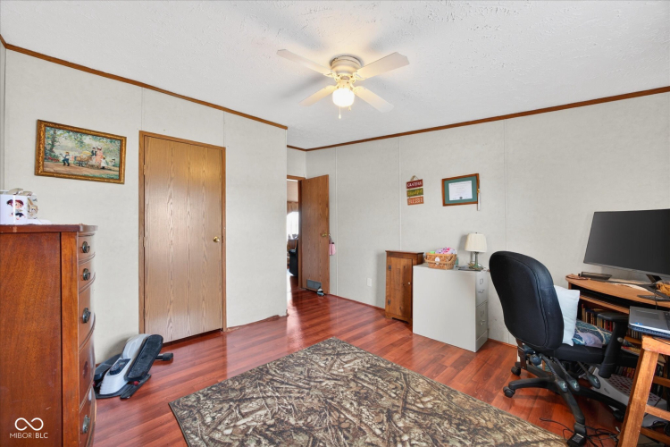 Listing Image 30