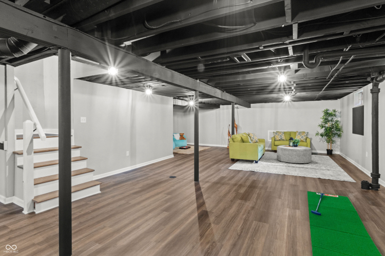 Listing Image 23