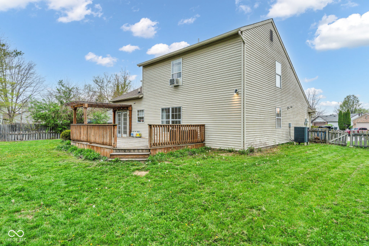 Listing Image 40