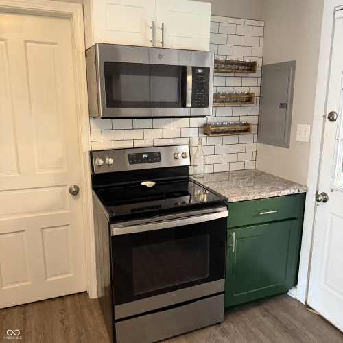 Listing Image 13