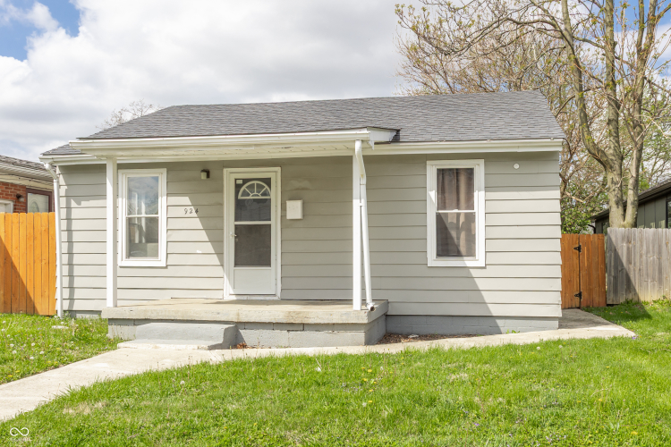 Listing Image 3