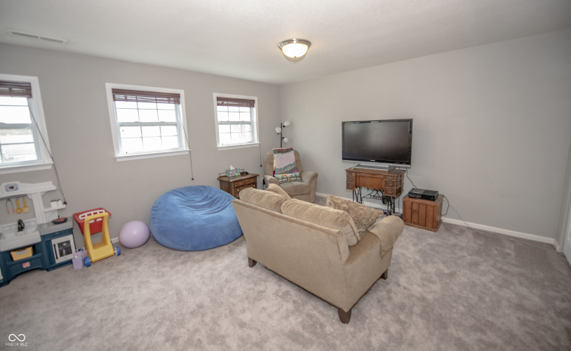 Listing Image 37