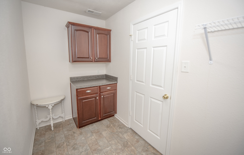 Listing Image 51
