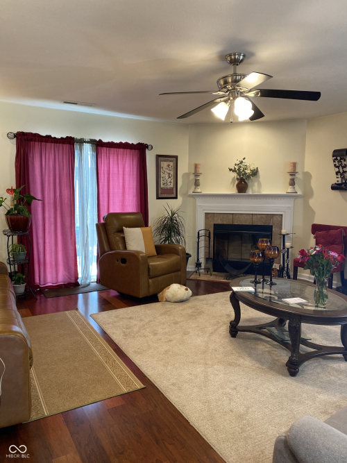 Listing Image 20