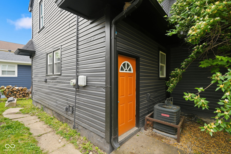 Listing Image 40