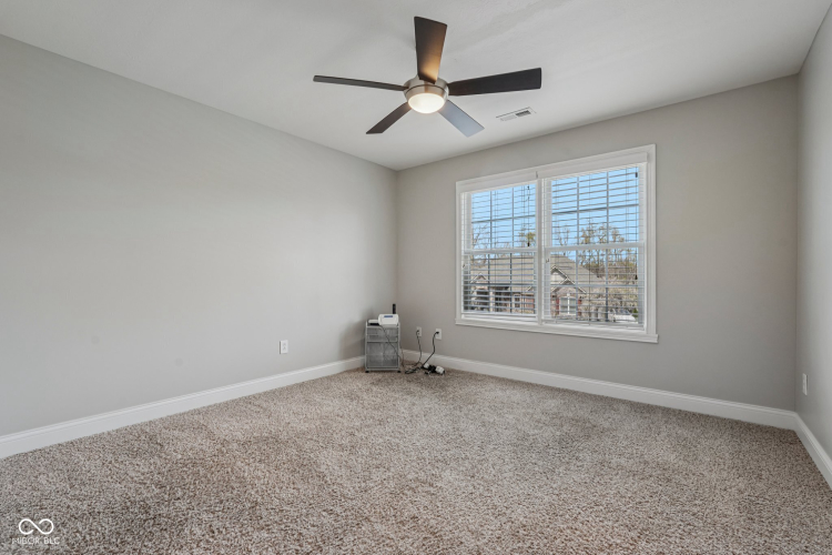 Listing Image 52