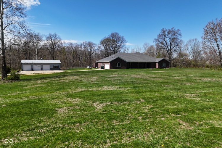 Listing Image 44