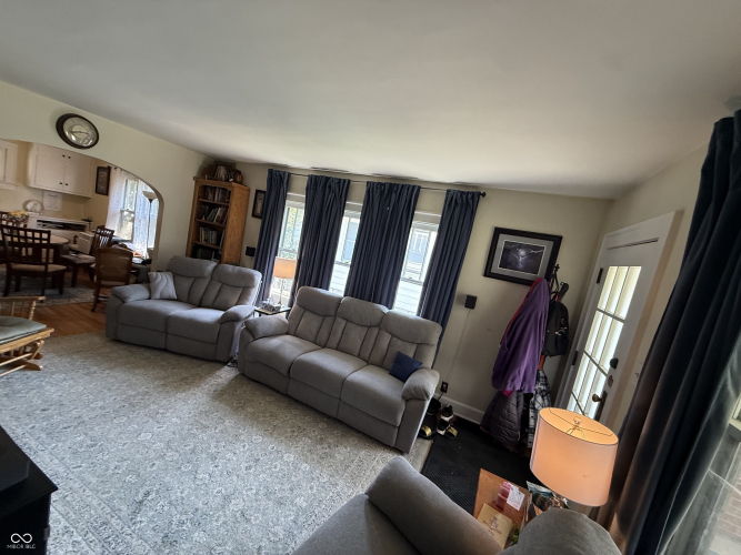 Listing Image 13