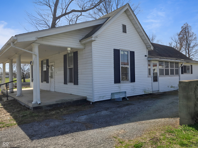 Listing Image 3