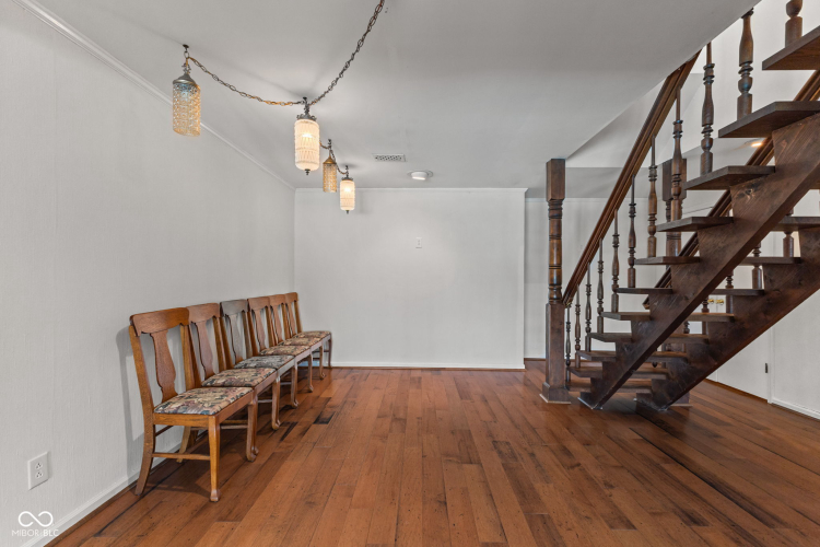 Listing Image 31