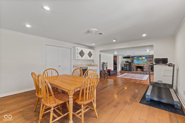 Listing Image 37