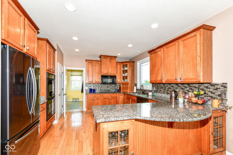 Listing Image 20