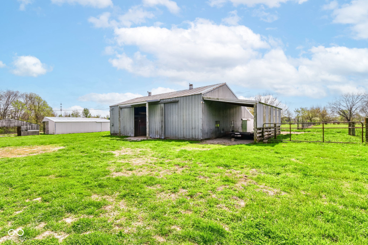 Listing Image 58