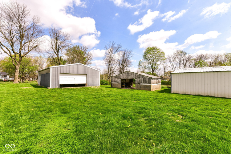 Listing Image 64