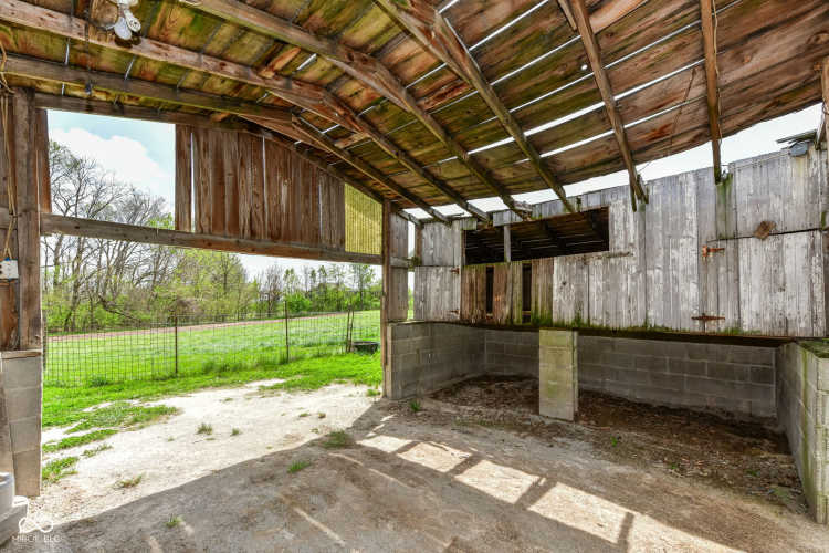 Listing Image 69