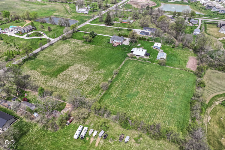 Listing Image 76