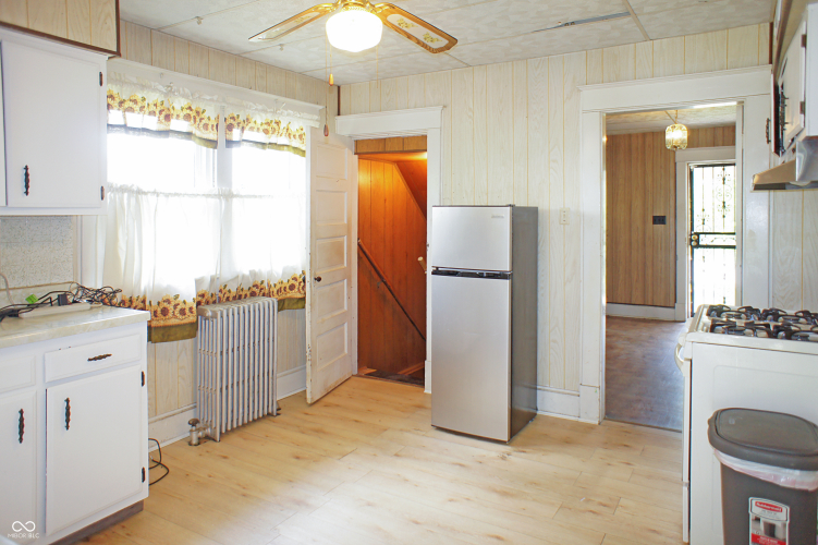 Listing Image 13