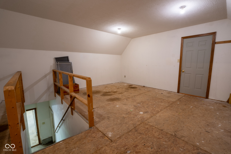 Listing Image 59