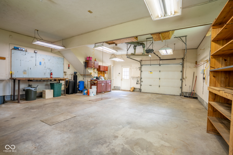 Listing Image 64