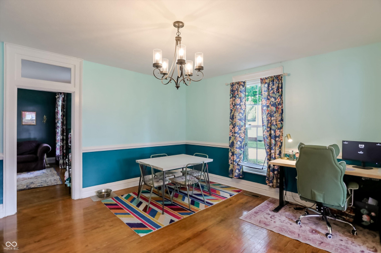Listing Image 14