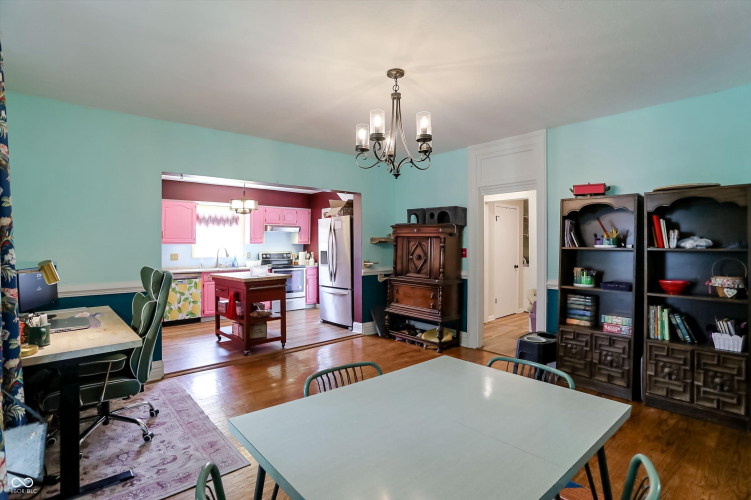 Listing Image 16